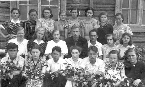 Выпускники 10-б класса 1956 года